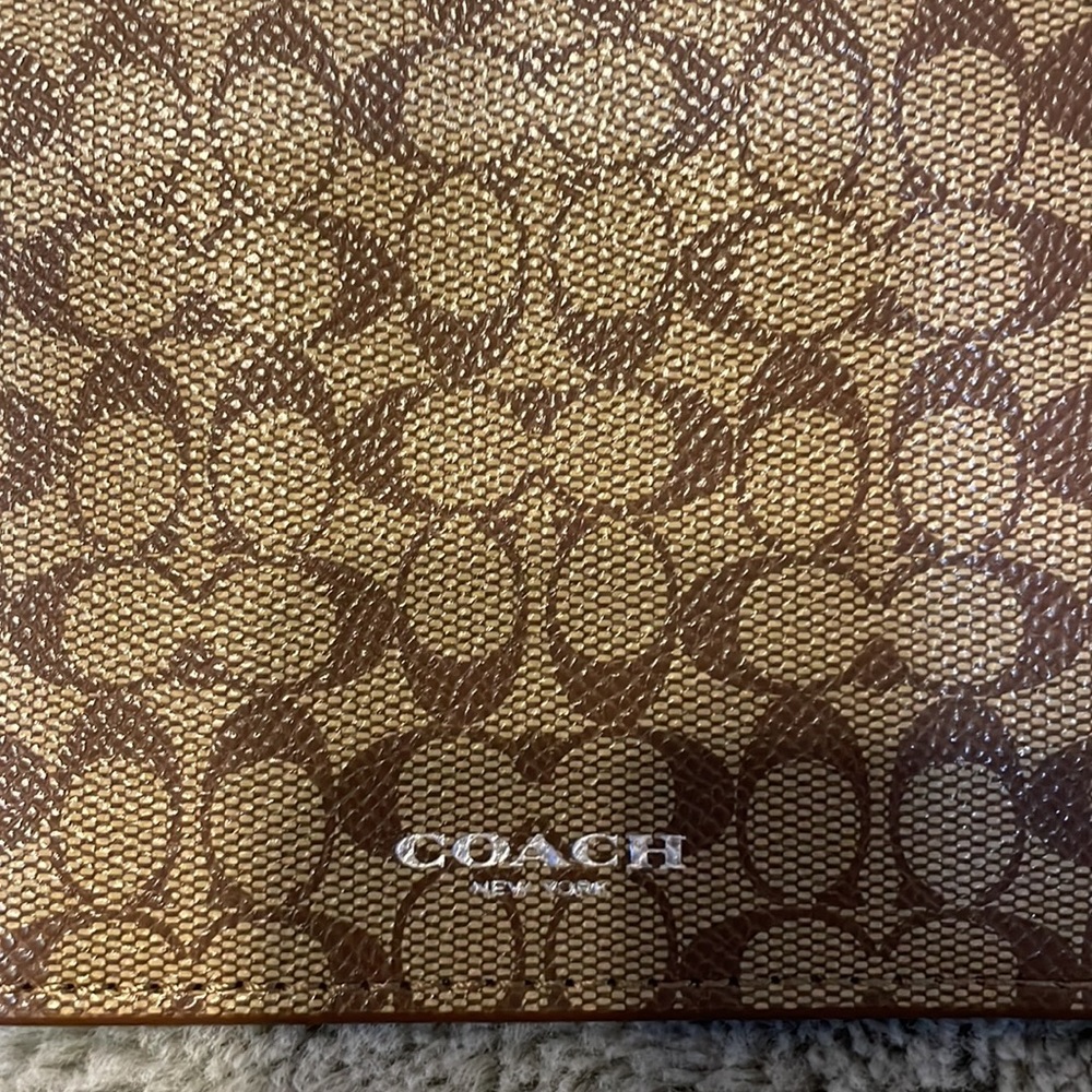 Host Pick 4/26 Coach Slim Pouch - image 5